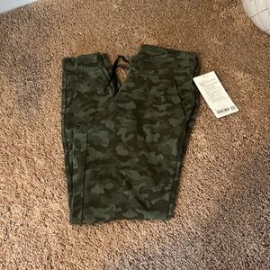 Lululemon Ready to Rulu Jogger Size 6